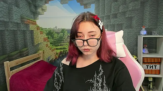 Snapshot of ClaraParks chatting on 02.12.26 ClaraParks online show from 02.12.26