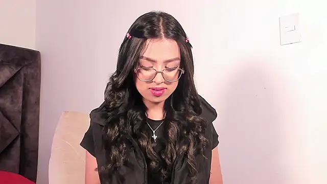 Snapshot of SamanthaRivas_ chatting on 09.12.25 SamanthaRivas online show from 09.12.25