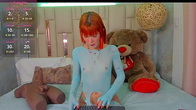 NikkyyRed online show from 10.15.25