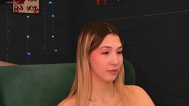 Bella svon online show from 04.12.26