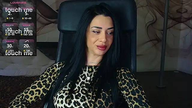 NaomiScarlet online show from 01.10.26