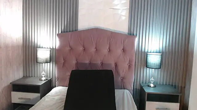 Bonnali lune online show from 02.16.26