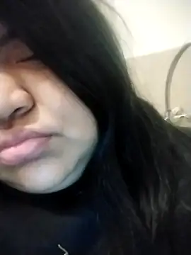 Snapshot of GabrielaxxO chatting on 09.14.25 GabrielaxxO online show from 09.14.25
