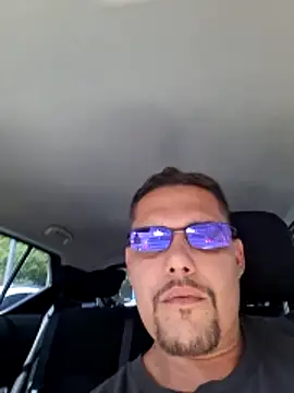 Snapshot of feehzungi0000 chatting on 02.12.26 feehzungi0000 online show from 02.12.26