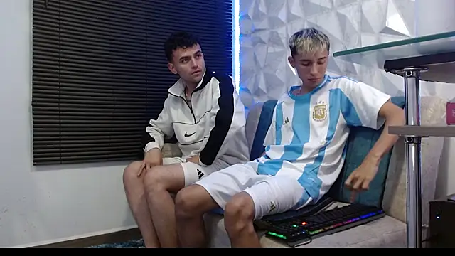 Isaac tan online show from 09.21.25