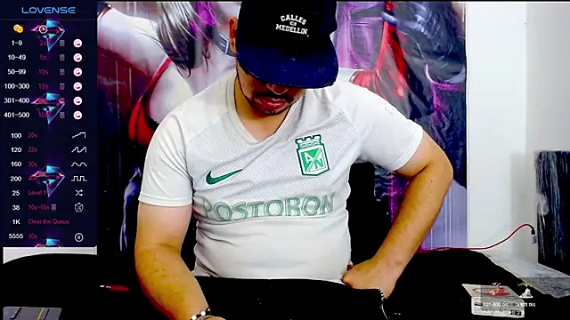 Snapshot of smith_hot29 chatting on 09.27.25 smith hot29 online show from 09.27.25