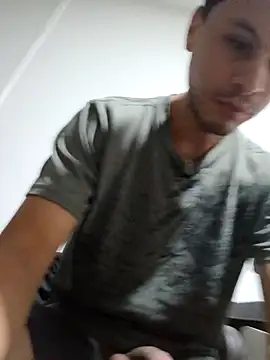 Snapshot of josrenyerz chatting on 02.24.26 josrenyerz online show from 02.24.26