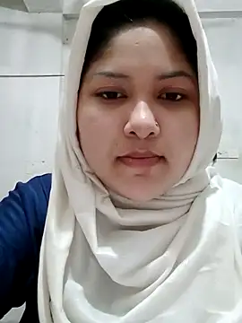 Snapshot of Nusrat-N chatting on 05.05.26 Nusrat-N online show from 05.05.26