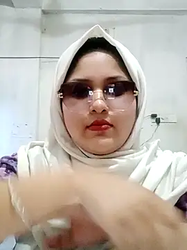 Snapshot of Nusrat-N chatting on 05.08.26 Nusrat-N online show from 05.08.26