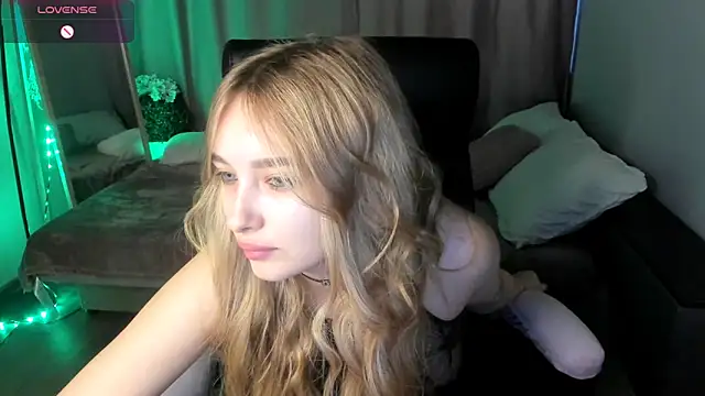 TaisiaHot online show from 03.13.26