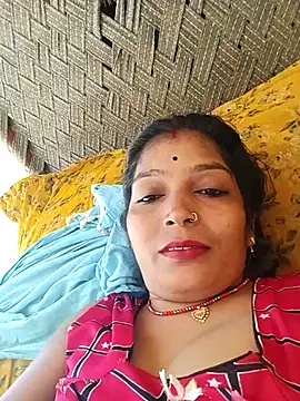 Snapshot of Samiya-143 chatting on 11.08.25 Samiya-143 online show from 11.08.25
