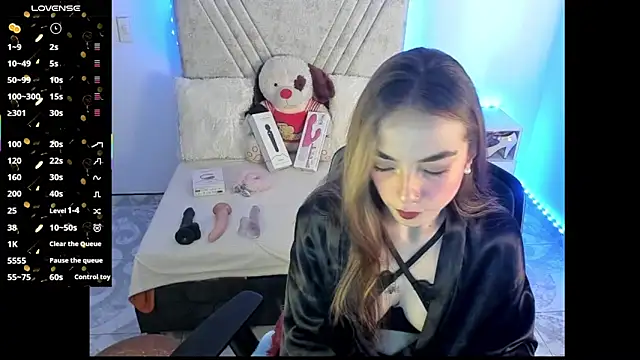 Snapshot of Mia_Victoria22 chatting on 05.28.26 Mia Victoria22 online show from 05.28.26