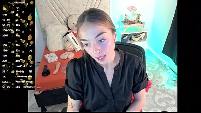 Snapshot of Mia_Victoria22 chatting on 07.05.26 Mia Victoria22 online show from 07.05.26