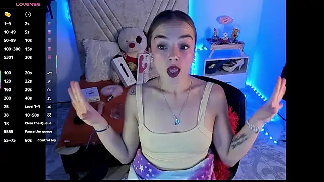 Snapshot of Mia_Victoria22 chatting on 07.17.26 Mia Victoria22 online show from 07.17.26