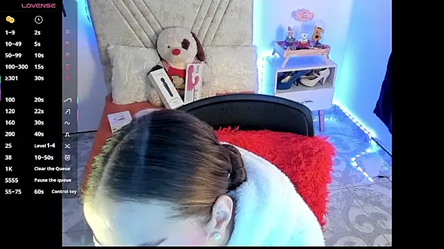 Snapshot of Mia_Victoria22 chatting on 07.17.26 Mia Victoria22 online show from 07.17.26
