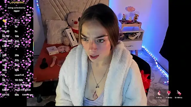 Snapshot of Mia_Victoria22 chatting on 08.01.26 Mia Victoria22 online show from 08.01.26
