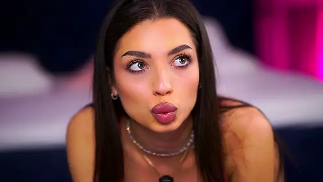 Snapshot of LalaRoze chatting on 01.16.26 LalaRoze online show from 01.16.26