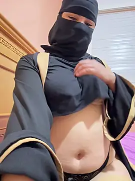  Laiali  online show from 09.20.25