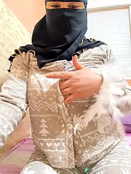  Laiali  online show from 11.12.25