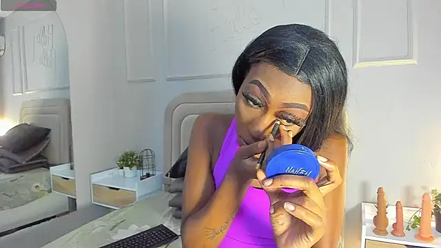 Snapshot of Anamonrroe chatting on 02.04.26 Anamonrroe online show from 02.04.26