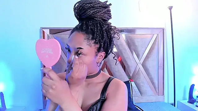 Snapshot of Katy_ortiiz chatting on 12.02.25 Katy ortiiz online show from 12.02.25