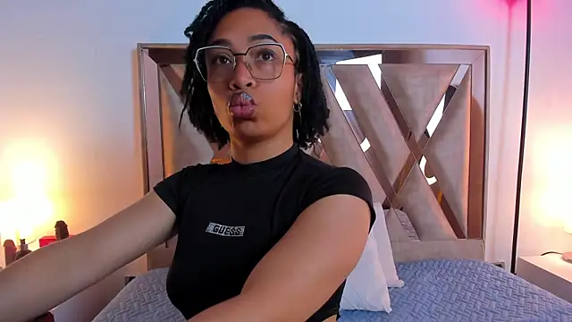 Snapshot of Katy_ortiiz chatting on 02.16.26 Katy ortiiz online show from 02.16.26