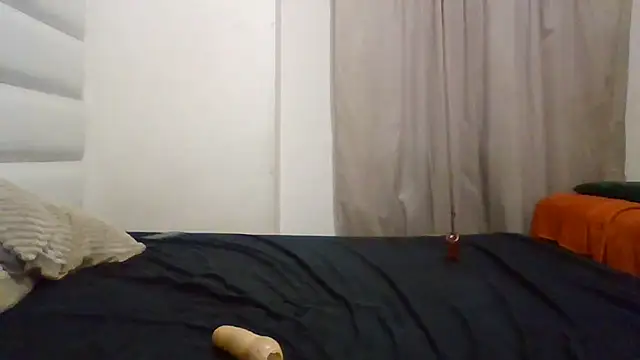 Snapshot of SexyNonnyy chatting on 06.25.26 SexyNonnyy online show from 06.25.26