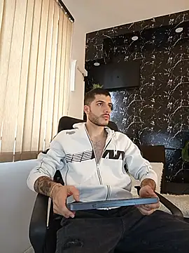 Snapshot of Rafael_Mendezz chatting on 06.23.26 Rafael Mendezz online show from 06.23.26