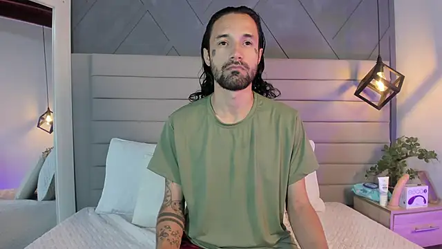 Hisoka 011 online show from 11.02.25