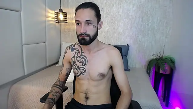 Hisoka 011 online show from 02.17.26