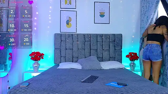 Soffia Konig  online show from 03.30.26