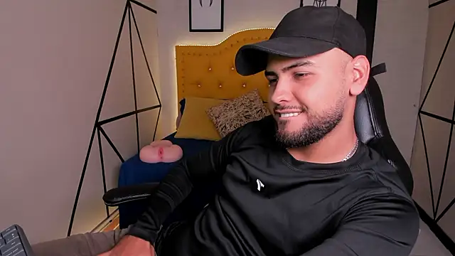 Snapshot of Marcus_Soler chatting on 03.06.26 Marcus Soler online show from 03.06.26