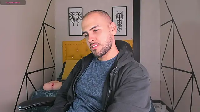 Snapshot of Marcus_Soler chatting on 03.24.26 Marcus Soler online show from 03.24.26