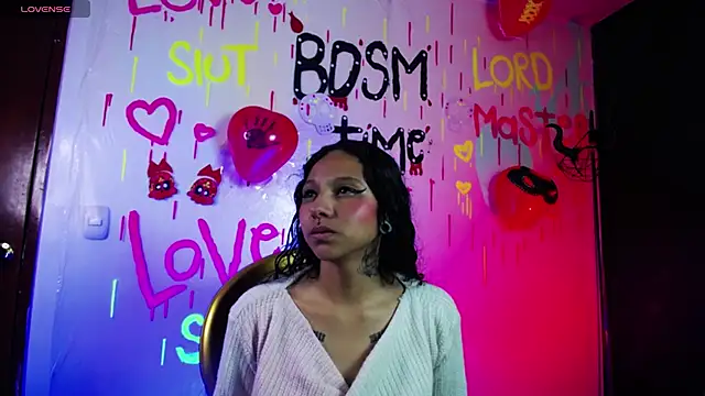 Sweettpleasure online show from 10.13.25