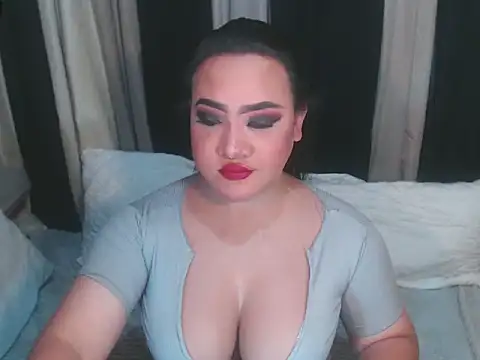 Hotcum ella online show from 04.19.26