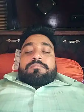 Snapshot of Raju_fuckerr chatting on 10.17.25 Raju fuckerr online show from 10.17.25