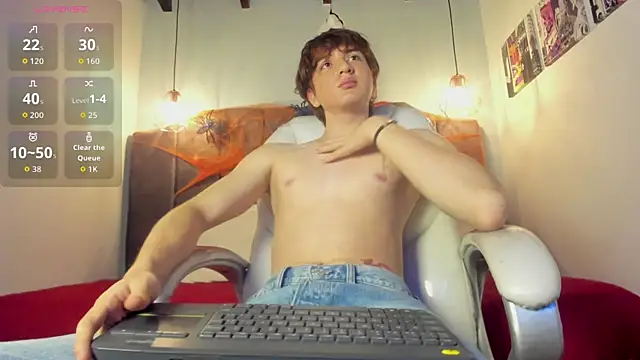 Oscar and dani online show from 10.18.25