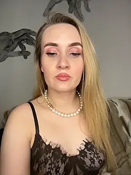 KiraBerht online show from 03.27.26