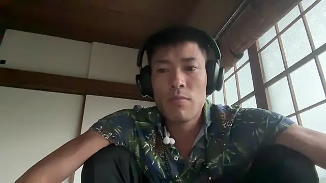 Snapshot of Bon-Nii chatting on 06.09.26 Bon-Nii online show from 06.09.26