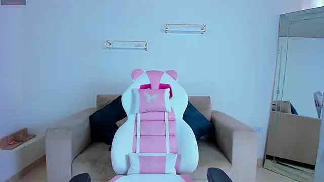 april smiith online show from 02.24.26