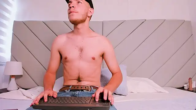 lara and danny online show from 09.11.25