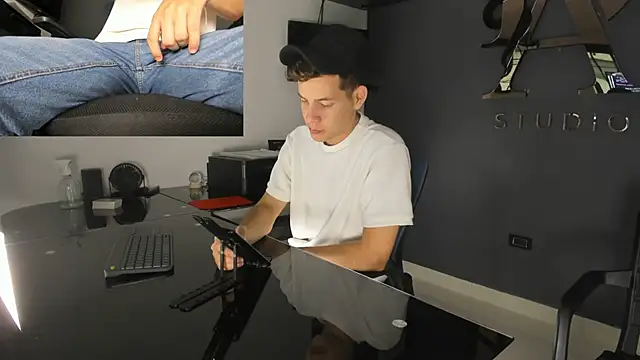 lara and danny online show from 09.27.25