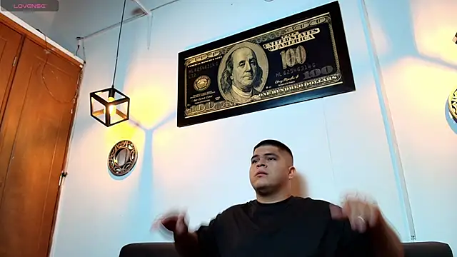 naomi campbel  online show from 02.06.26