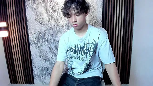 Snapshot of Honeymoon_sariel chatting on 04.19.26 Honeymoon sariel online show from 04.19.26
