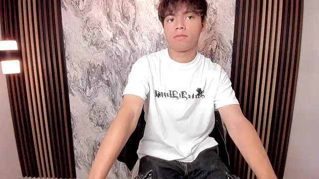 Snapshot of Honeymoon_sariel chatting on 04.27.26 Honeymoon sariel online show from 04.27.26