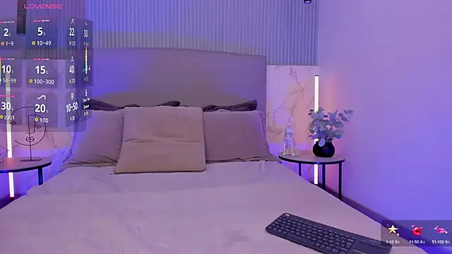 NaishaFord 1 online show from 09.12.25