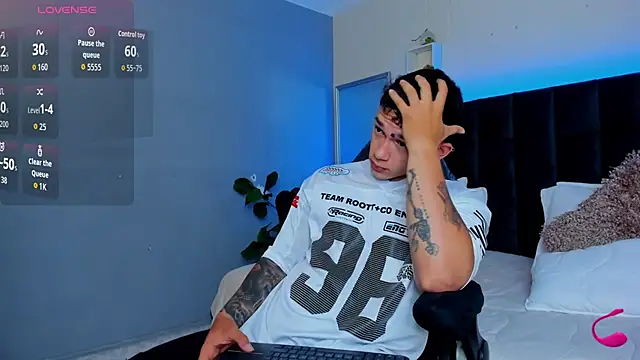 Thomas moon online show from 11.06.25