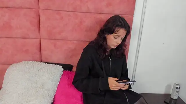 HellAndDante  online show from 10.12.25