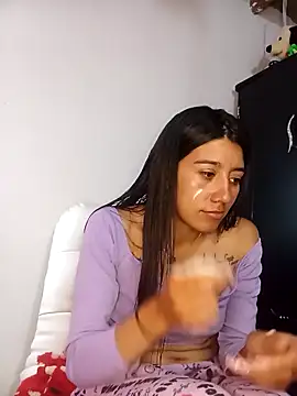 Snapshot of Madow_Lu chatting on 10.01.25 Madow Lu online show from 10.01.25