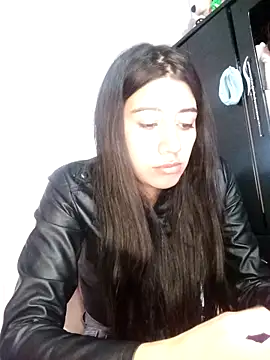 Snapshot of Madow_Lu chatting on 10.05.25 Madow Lu online show from 10.05.25